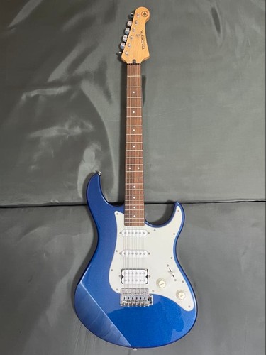 Yamaha pacifica pac 012 - yamaha,