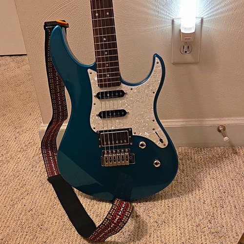Yamaha pacifica pac612 brand - yamaha,