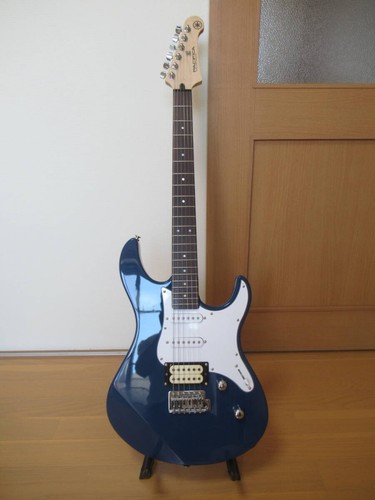 Electric guitar yamaha - electric,